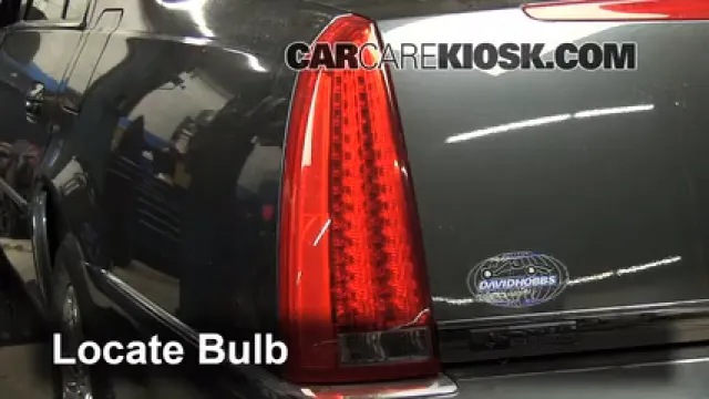 2009 Cadillac DTS Platinum 4.6L V8 Éclairage Feux de marche arrière (remplacer une ampoule)
